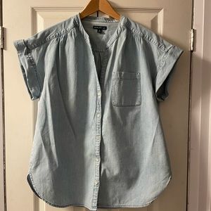 JCrew Merchantile light wash top size M